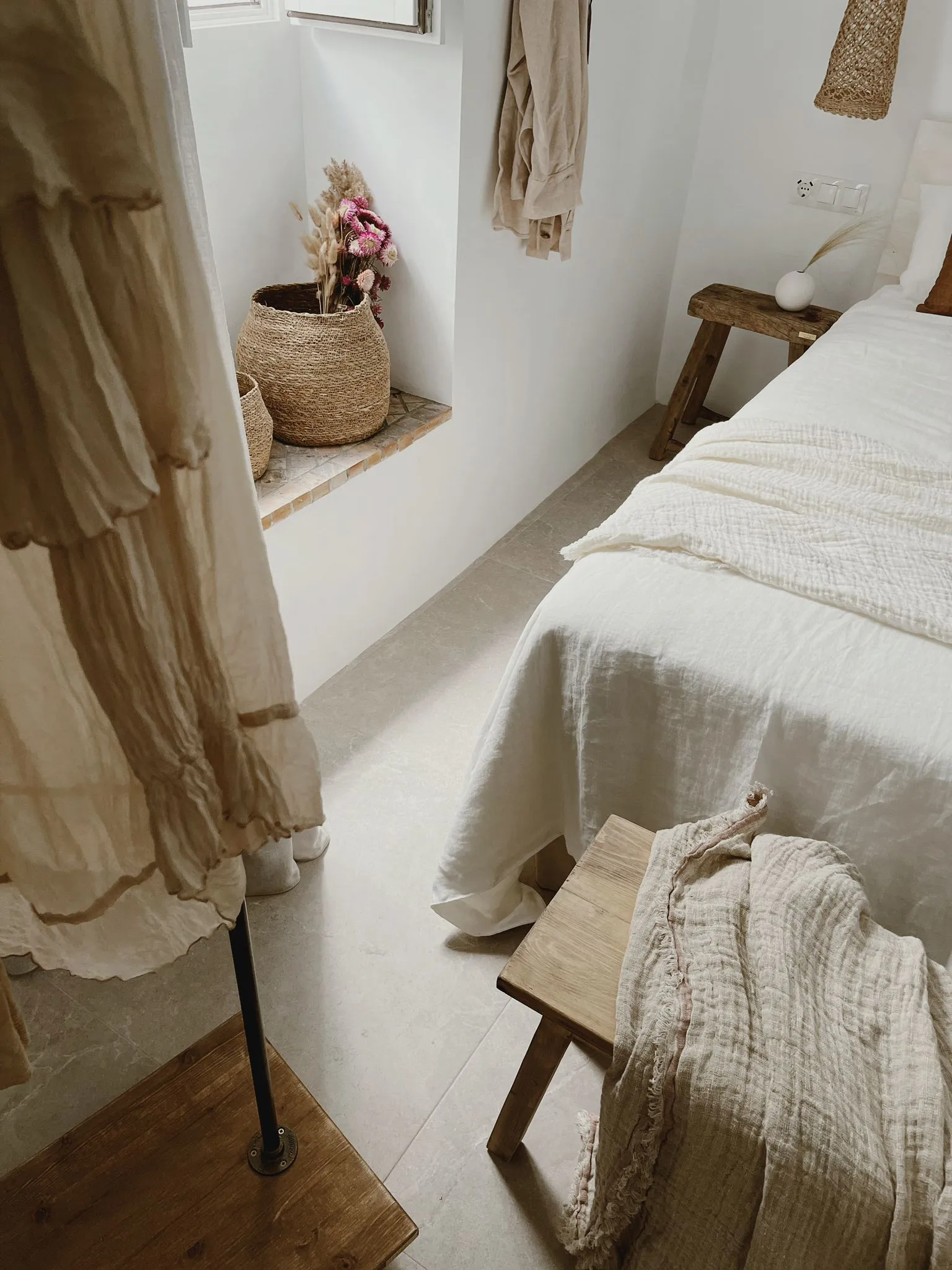 Habitación Solera - Habitación íntima con acceso a kitchenette | Hospedería Manzanilla, Vejer